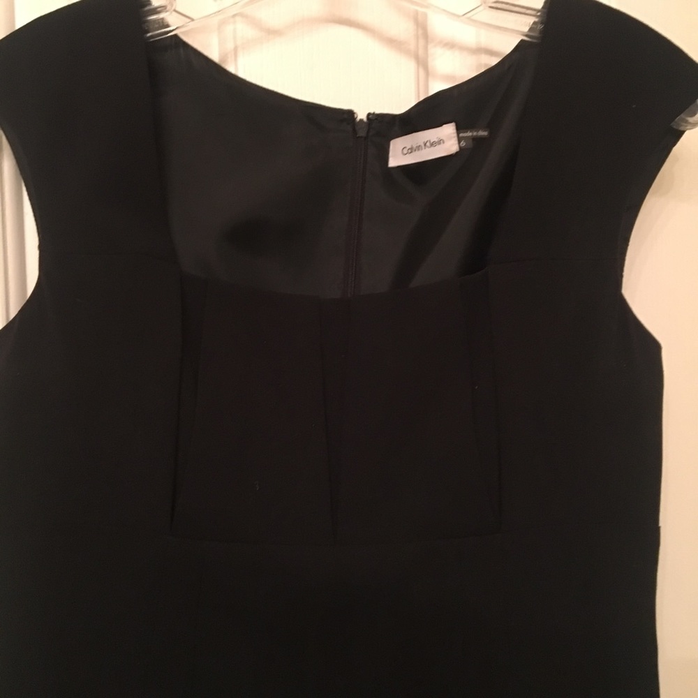 Calvin Klein sexy little black dress - Picture 2 of 6